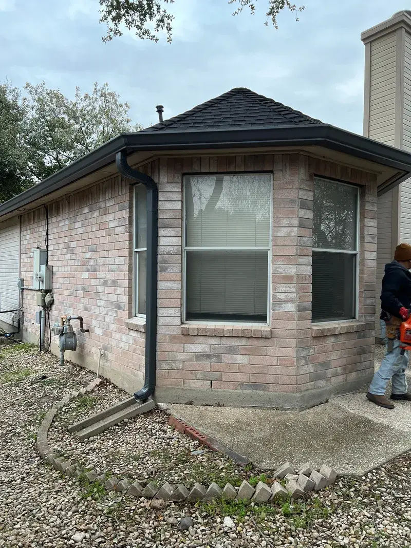 New seamless gutters on Texas home